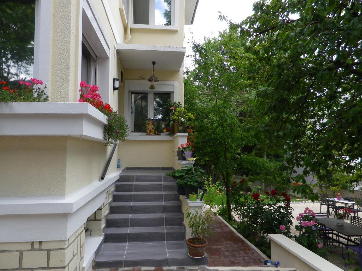 באגנו Villa Sunshine מראה חיצוני תמונה