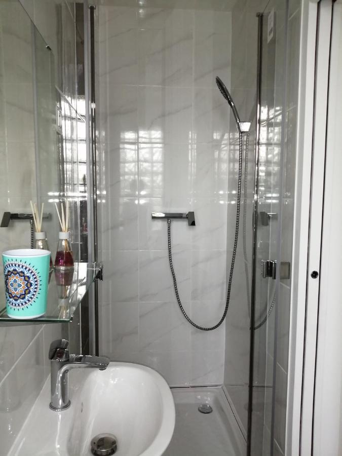 באגנו Villa Sunshine מראה חיצוני תמונה